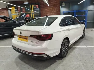 Volkswagen Sagitar 2024 купить из Китая, цена 1 702 000 ₽ — Suifenhe Auto
