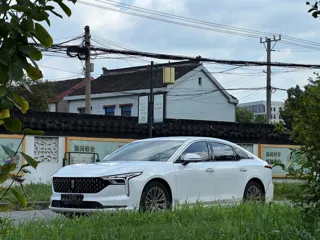 Bestune B70 2024 купить из Китая, цена 2 221 000 ₽ — Suifenhe Auto