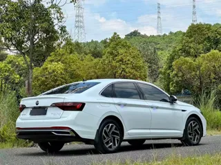 Volkswagen Sagitar 2024 купить из Китая, цена 2 969 000 ₽ — Suifenhe Auto