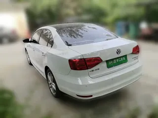 Volkswagen Sagitar 2018 купить из Китая, цена 1 314 000 ₽ — Suifenhe Auto