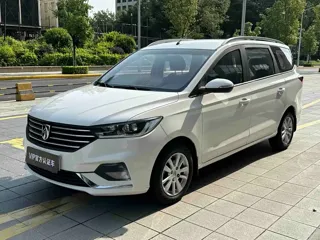 Baojun 360 2018 купить из Китая, цена 1 038 000 ₽ — Suifenhe Auto