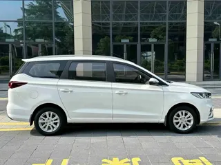 Baojun 360 2018 купить из Китая, цена 1 038 000 ₽ — Suifenhe Auto