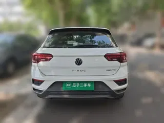 Volkswagen T-ROC 2021 купить из Китая, цена 1 653 000 ₽ — Suifenhe Auto