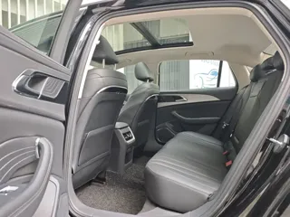 Hongqi H5 2024 купить из Китая, цена 2 634 000 ₽ — Suifenhe Auto
