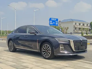 Hongqi H5 2024 купить из Китая, цена 3 328 000 ₽ — Suifenhe Auto