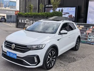 Volkswagen T-ROC 2020 купить из Китая, цена 1 611 000 ₽ — Suifenhe Auto