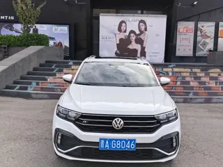 Volkswagen T-ROC 2020 купить из Китая, цена 1 611 000 ₽ — Suifenhe Auto