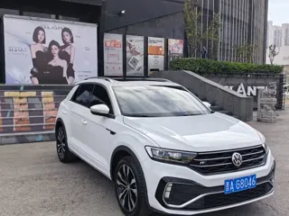 Volkswagen T-ROC 2020 купить из Китая, цена 1 611 000 ₽ — Suifenhe Auto