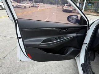 Hyundai Celesta 2019 купить из Китая, цена 1 250 000 ₽ — Suifenhe Auto