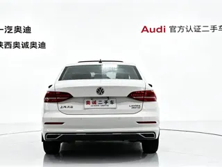 Volkswagen Lavida 2019 купить из Китая, цена 1 353 000 ₽ — Suifenhe Auto