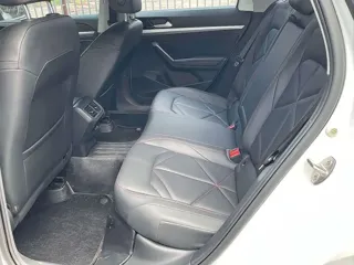 Volkswagen Lavida 2024 купить из Китая, цена 2 682 000 ₽ — Suifenhe Auto