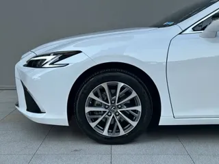 Lexus ES 2026 купить из Китая, цена 5 252 000 ₽ — Suifenhe Auto