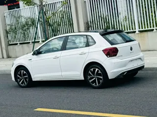 Volkswagen Polo 2022 купить из Китая, цена 1 345 000 ₽ — Suifenhe Auto
