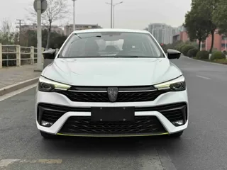 Roewe i5 2023 купить из Китая, цена 1 215 000 ₽ — Suifenhe Auto
