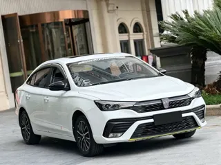 Roewe i5 2022 купить из Китая, цена 925 000 ₽ — Suifenhe Auto