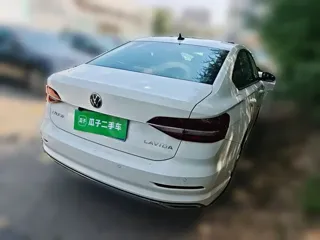 Volkswagen Lavida 2021 купить из Китая, цена 1 285 000 ₽ — Suifenhe Auto