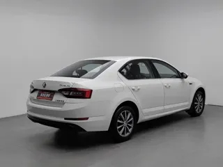 Skoda Octavia 2018 купить из Китая, цена 1 108 000 ₽ — Suifenhe Auto