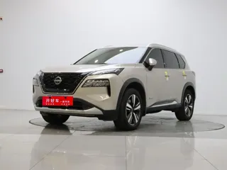 Nissan X-Trail 2024 купить из Китая, цена 4 190 000 ₽ — Suifenhe Auto