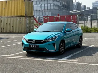 Dongfeng Aeolus Yixuan 2019 купить из Китая, цена 1 059 000 ₽ — Suifenhe Auto