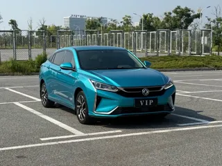 Dongfeng Aeolus Yixuan 2019 купить из Китая, цена 1 059 000 ₽ — Suifenhe Auto