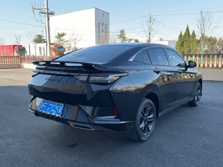 Dongfeng Aeolus Yixuan 2025 купить из Китая, цена 1 324 000 ₽ — Suifenhe Auto