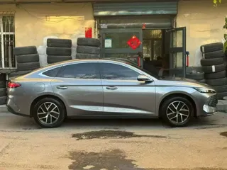 BYD Qin 2024 купить из Китая, цена 2 802 000 ₽ — Suifenhe Auto