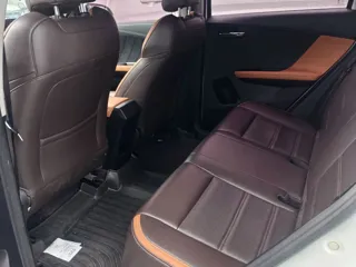 BYD e2 2020 купить из Китая, цена 1 052 000 ₽ — Suifenhe Auto