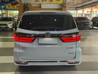 Honda Elysion 2025 купить из Китая, цена 5 420 000 ₽ — Suifenhe Auto