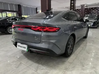 BYD Qin 2025 купить из Китая, цена 2 634 000 ₽ — Suifenhe Auto