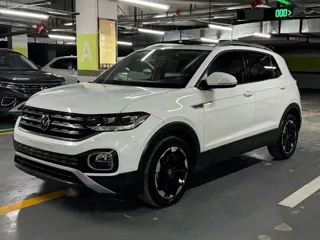 Volkswagen Tacqua 2022 купить из Китая, цена 1 640 000 ₽ — Suifenhe Auto