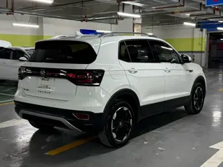 Volkswagen Tacqua 2022 купить из Китая, цена 1 640 000 ₽ — Suifenhe Auto