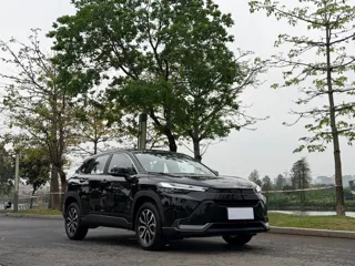 Toyota Frontlander 2026 купить из Китая, цена 3 332 000 ₽ — Suifenhe Auto