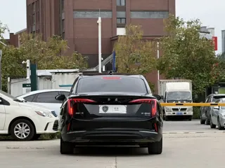 Hongqi E-QM5 2023 купить из Китая, цена 3 593 000 ₽ — Suifenhe Auto