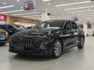 Hongqi E-QM5 2024 купить из Китая, цена 2 625 000 ₽ — Suifenhe Auto