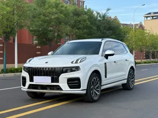 Lynk & Co 09 EM-P 2024