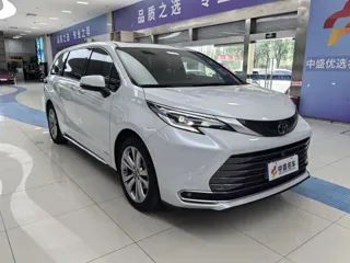 Toyota SIENNA 2025 купить из Китая, цена 8 274 000 ₽ — Suifenhe Auto