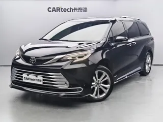 Toyota SIENNA 2024