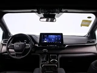 Toyota SIENNA 2026 купить из Китая, цена 9 890 000 ₽ — Suifenhe Auto