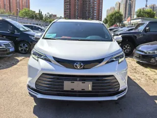 Toyota SIENNA 2025 купить из Китая, цена 8 355 000 ₽ — Suifenhe Auto