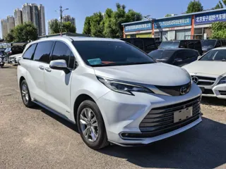 Toyota SIENNA 2025 купить из Китая, цена 8 355 000 ₽ — Suifenhe Auto