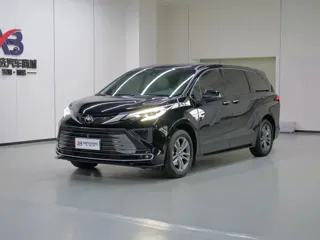 Toyota SIENNA 2025