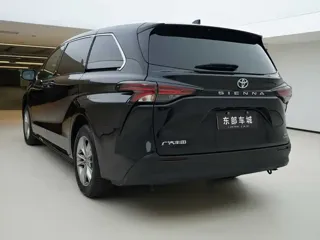 Toyota SIENNA 2024 купить из Китая, цена 7 121 000 ₽ — Suifenhe Auto