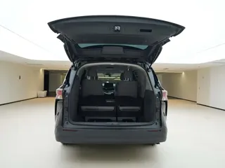 Toyota SIENNA 2024 купить из Китая, цена 7 121 000 ₽ — Suifenhe Auto