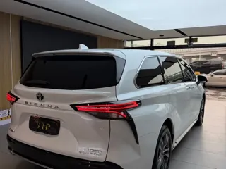 Toyota SIENNA 2026 купить из Китая, цена 8 964 000 ₽ — Suifenhe Auto