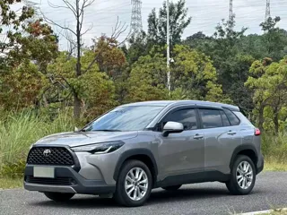Toyota Corolla Cross 2024 купить из Китая, цена 2 906 000 ₽ — Suifenhe Auto