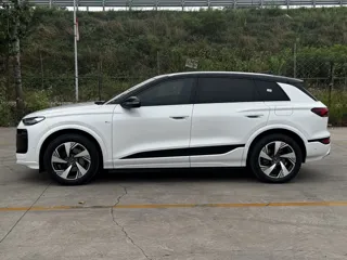 Audi Q6 2025 купить из Китая, цена 5 518 000 ₽ — Suifenhe Auto