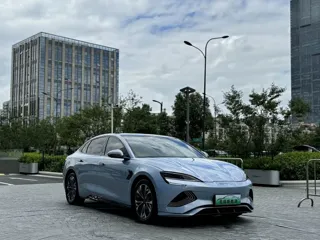BYD Seal 2023 купить из Китая, цена 3 675 000 ₽ — Suifenhe Auto