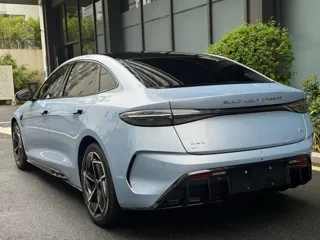 BYD Seal 2023 купить из Китая, цена 4 262 000 ₽ — Suifenhe Auto