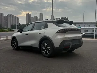 Changan Qiyuan Q05 2026 купить из Китая, цена 1 746 000 ₽ — Suifenhe Auto