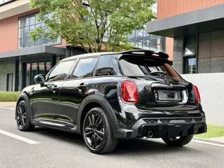 MINI COOPER 2023 купить из Китая, цена 2 008 000 ₽ — Suifenhe Auto